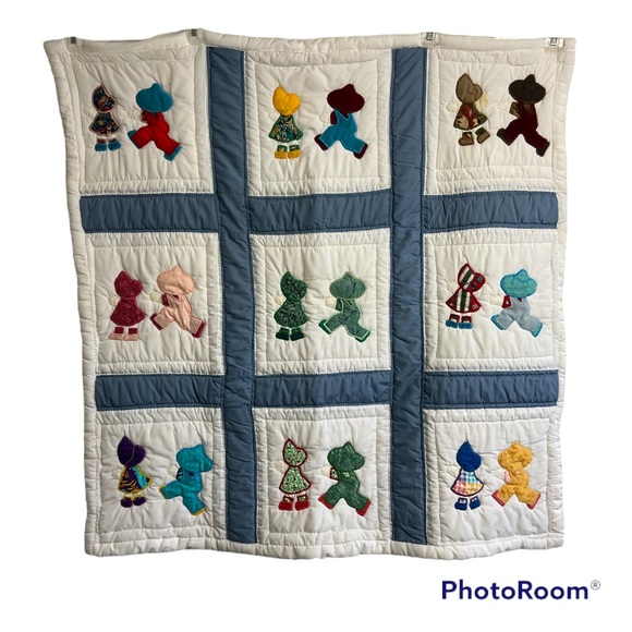 Vintage Other - Vintage Dutch Boy and Sun Bonnet Girl Baby Quilt